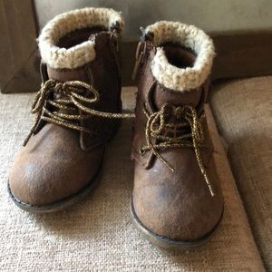 Trendy baby/toddler sweater boots